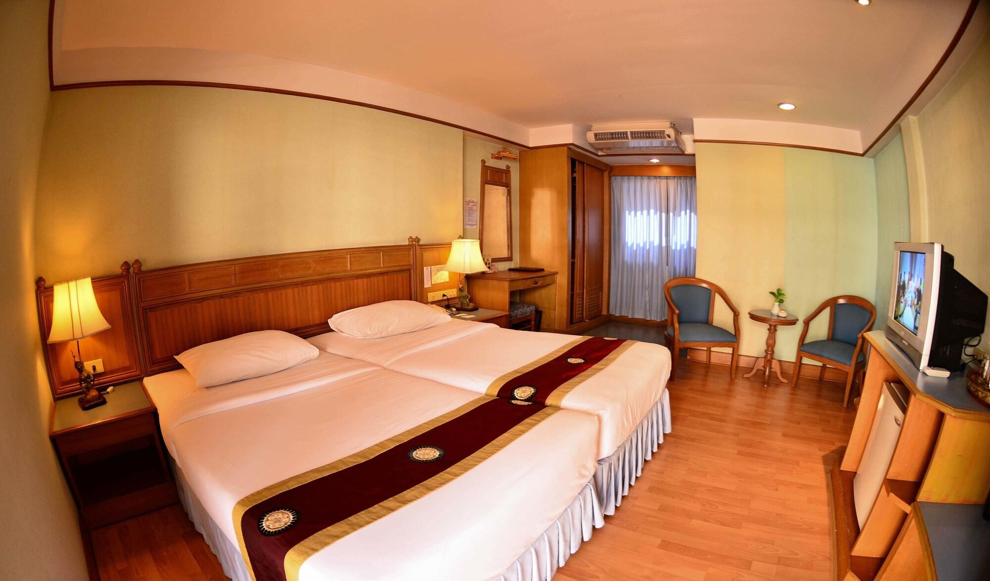 Silom Village Inn Bangkok Zewnętrze zdjęcie