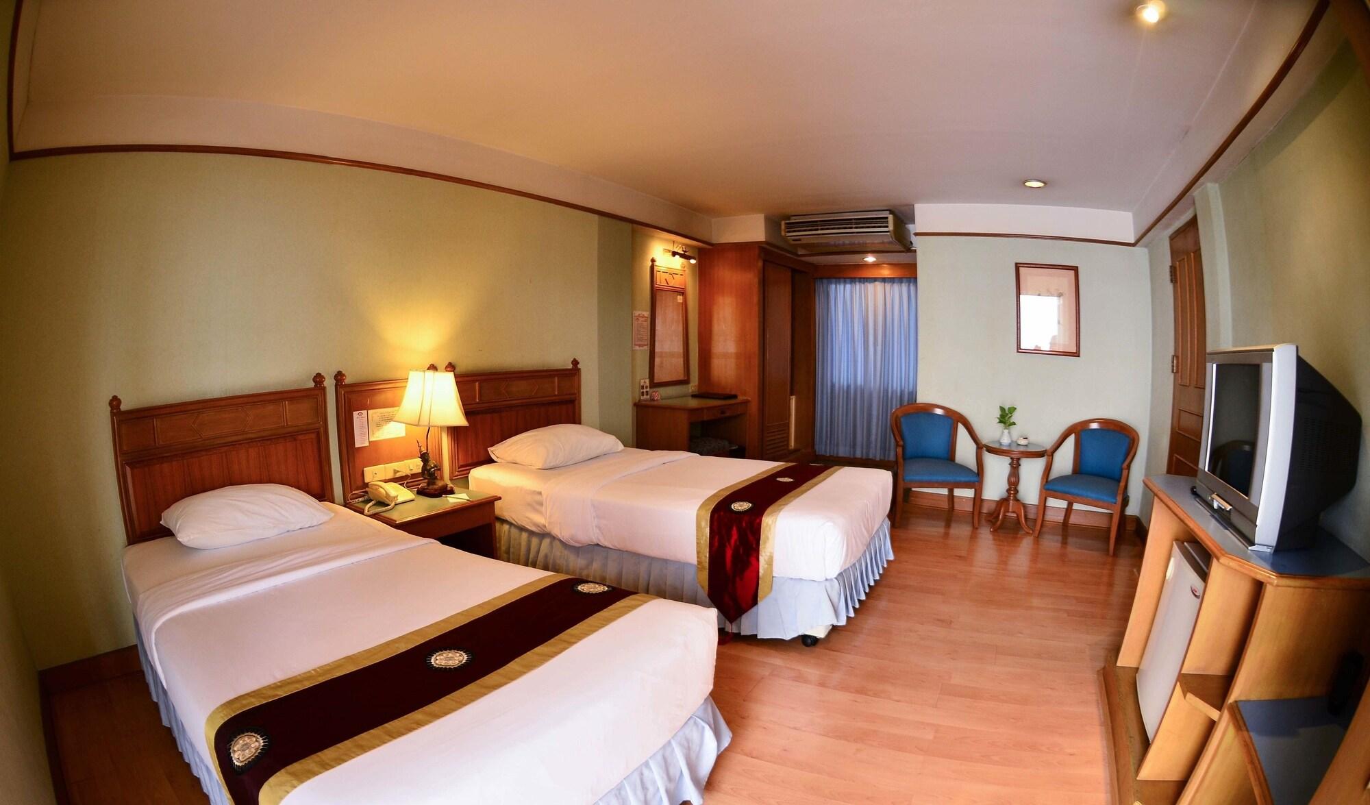 Silom Village Inn Bangkok Zewnętrze zdjęcie