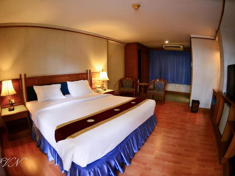 Silom Village Inn Bangkok Zewnętrze zdjęcie