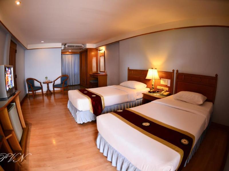 Silom Village Inn Bangkok Zewnętrze zdjęcie