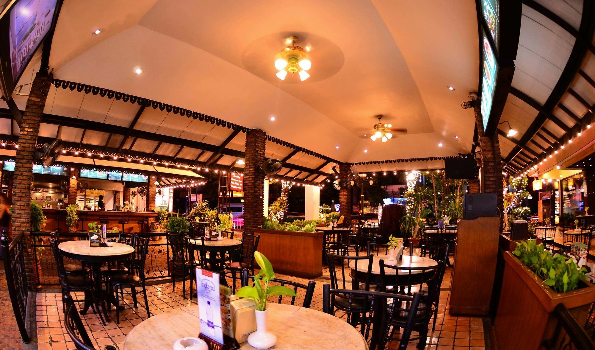 Silom Village Inn Bangkok Zewnętrze zdjęcie